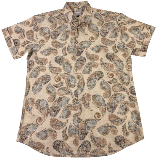 Short-sleeve shirt with paisley pattern on a white background
